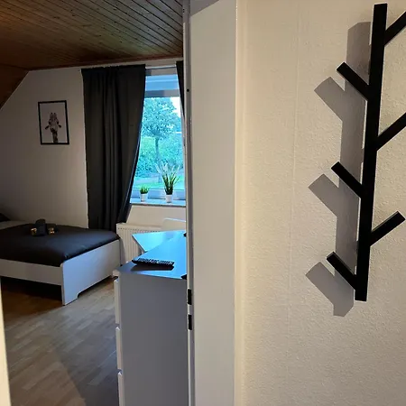 3-zimmer Fuer Monteure & Geschaeftsreisende: Schnelles Internet Apartment *