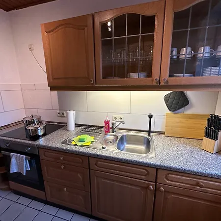 Apartment 3-zimmer Fuer Monteure & Geschaeftsreisende: Schnelles Internet *