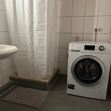3-zimmer Fuer Monteure & Geschaeftsreisende: Schnelles Internet * Stemshorn