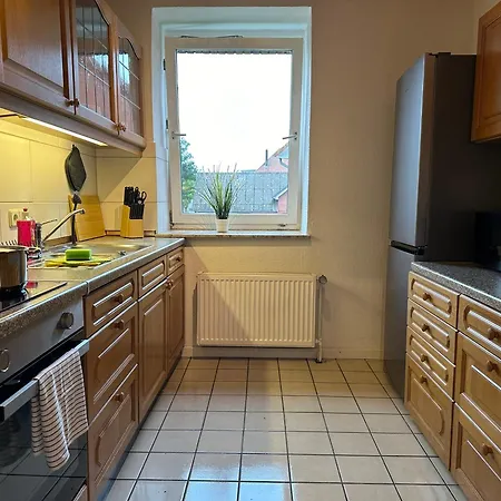 Apartment 3-zimmer Fuer Monteure & Geschaeftsreisende: Schnelles Internet *