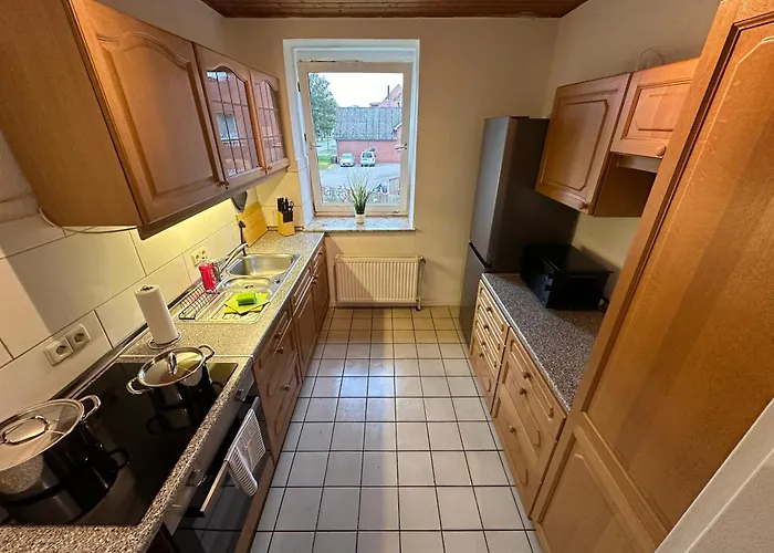 3-zimmer Fuer Monteure & Geschaeftsreisende: Schnelles Internet Apartamento *