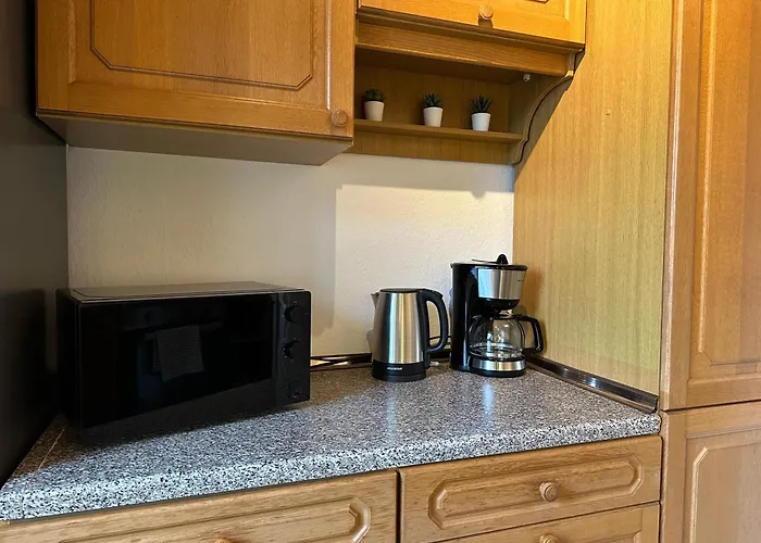 3-zimmer Fuer Monteure & Geschaeftsreisende: Schnelles Internet Apartamento *