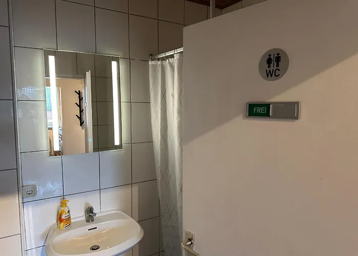 3-zimmer Fuer Monteure & Geschaeftsreisende: Schnelles Internet * Stemshorn