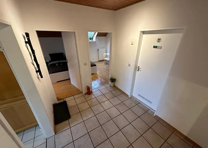 Apartamento 3-zimmer Fuer Monteure & Geschaeftsreisende: Schnelles Internet *