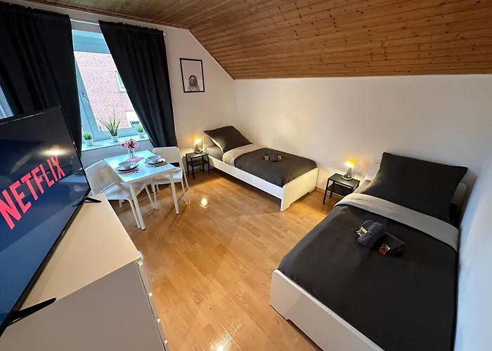 3-zimmer Fuer Monteure & Geschaeftsreisende: Schnelles Internet Apartamento *
