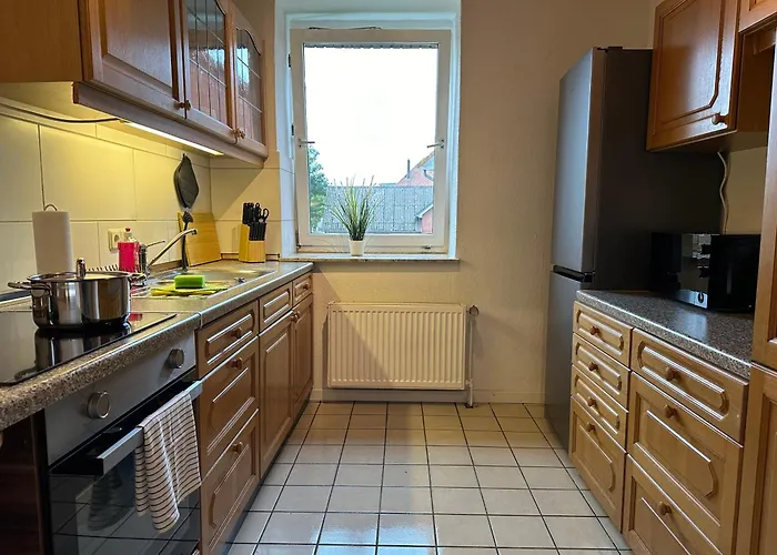 Apartamento 3-zimmer Fuer Monteure & Geschaeftsreisende: Schnelles Internet *
